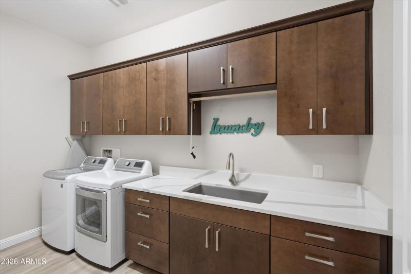 39-Laundry Room