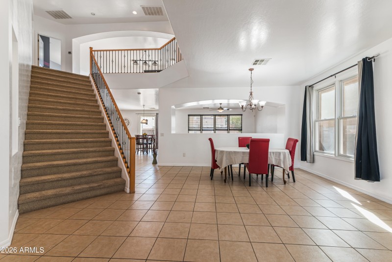 5_4027 w st charles ave-5