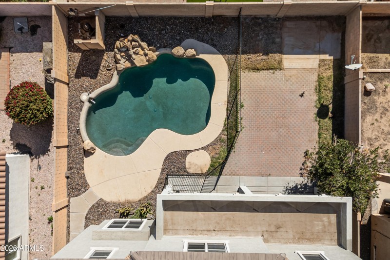 60_4027 w st charles ave-60