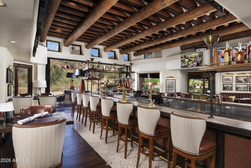 Dining - Amenities of Desert Highlands