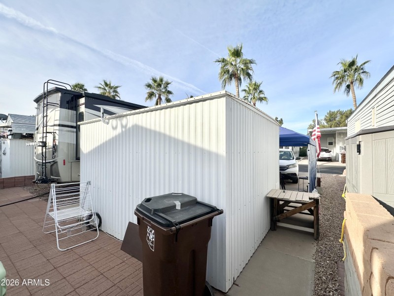 BACK PATIO/SIDE VIEW