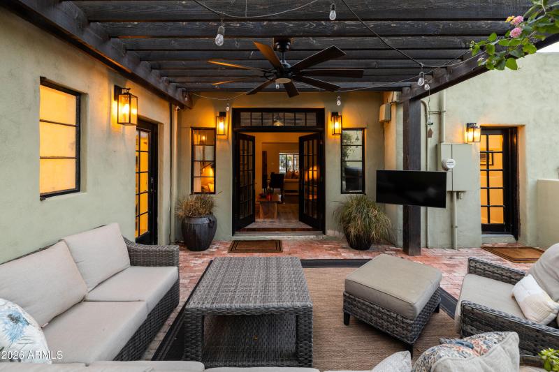 Great Interior/Exterior Access