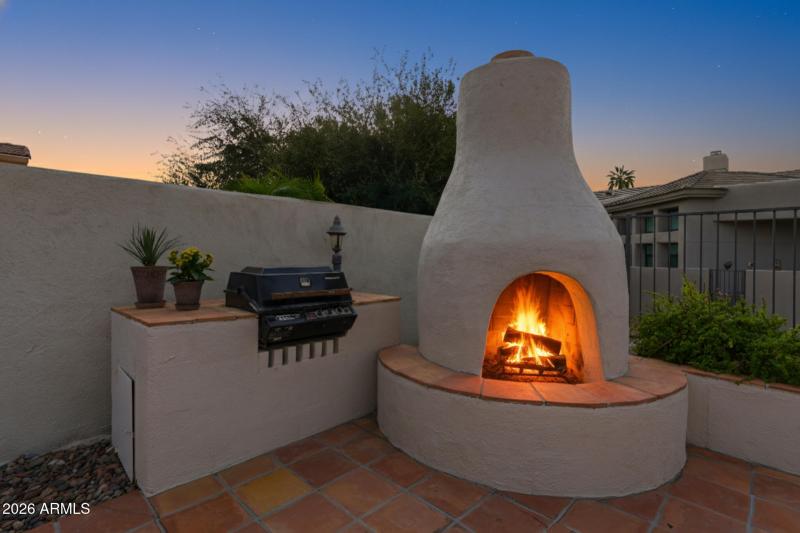 Virtual twilight fireplace