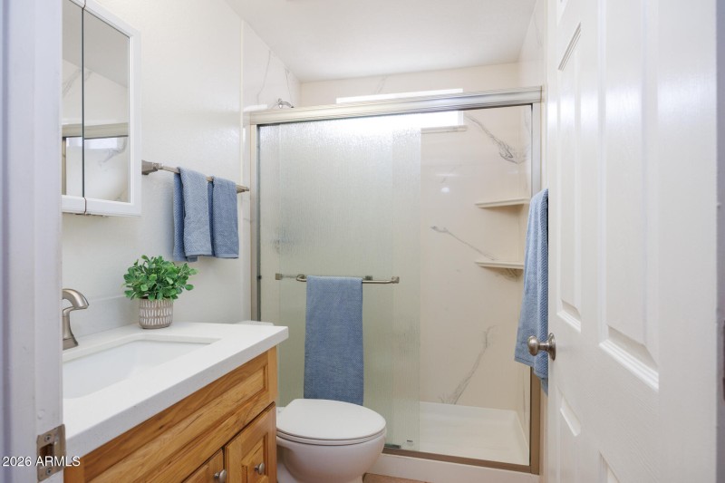 15260 S Padres - Bathroom