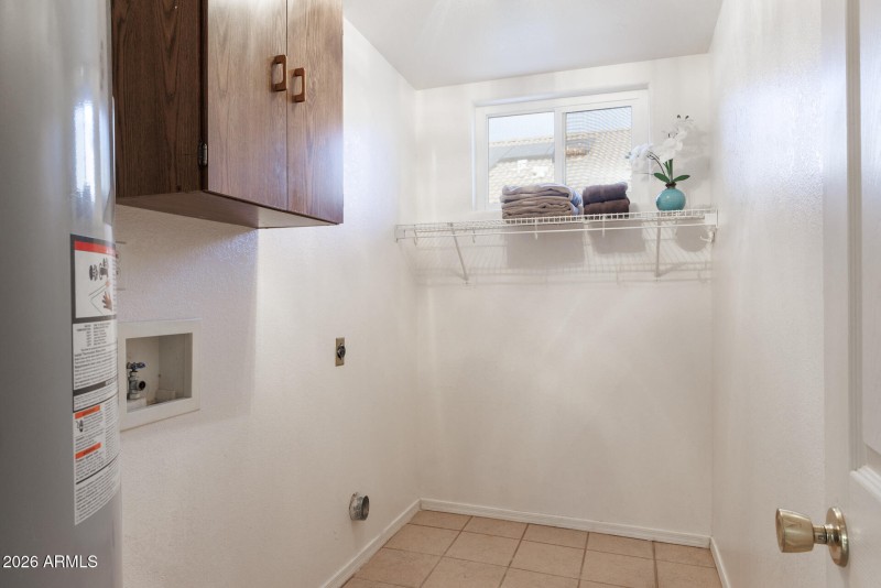 15260 S Padres - Laundry