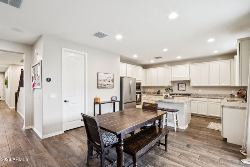 18-web-or-mls-E Wisteria Dr-S1202-018