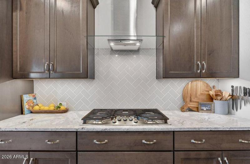 026_27-web-or-mls-80-_e_nighthawk_wa_59