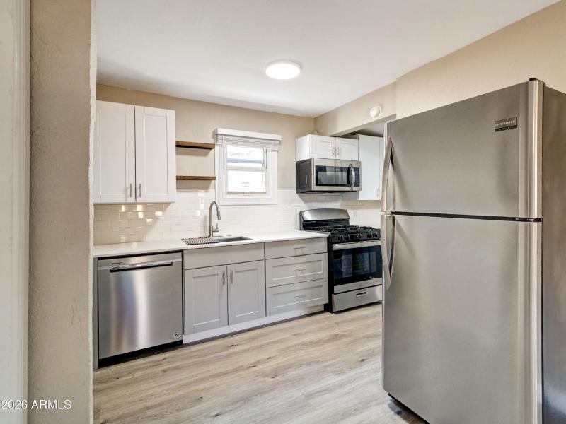 Copy of 06-820 S 15th Ave-6