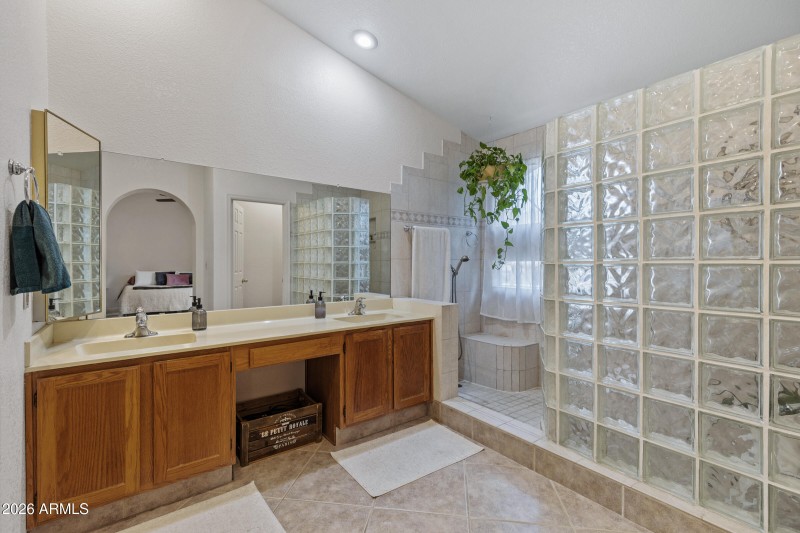4340 E Aliso Cyn Rd-32