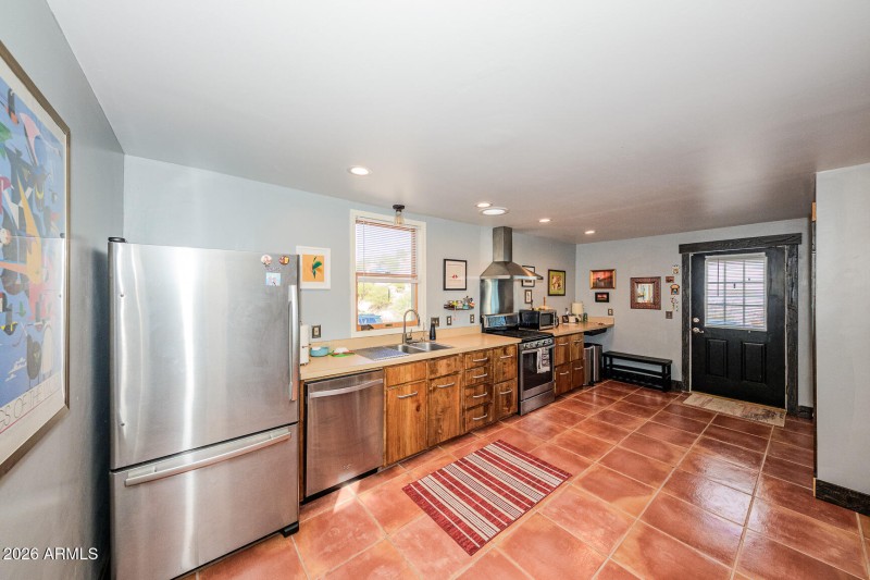 013 - 17 Laundry Hill