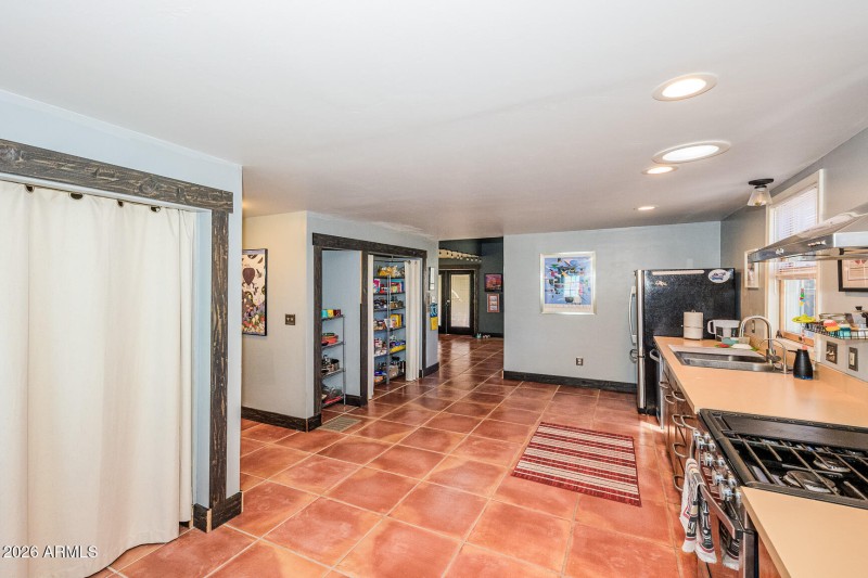 015 - 17 Laundry Hill