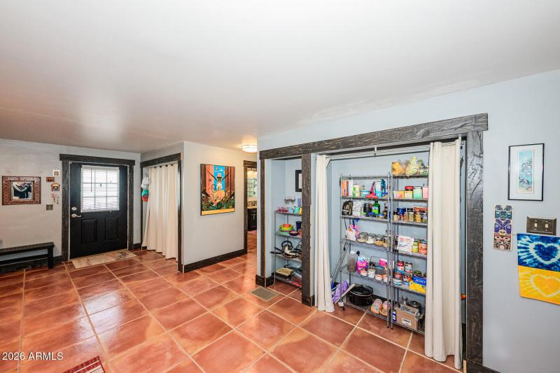 016 - 17 Laundry Hill