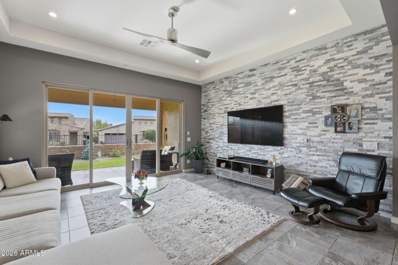 Custom stacked stone wall