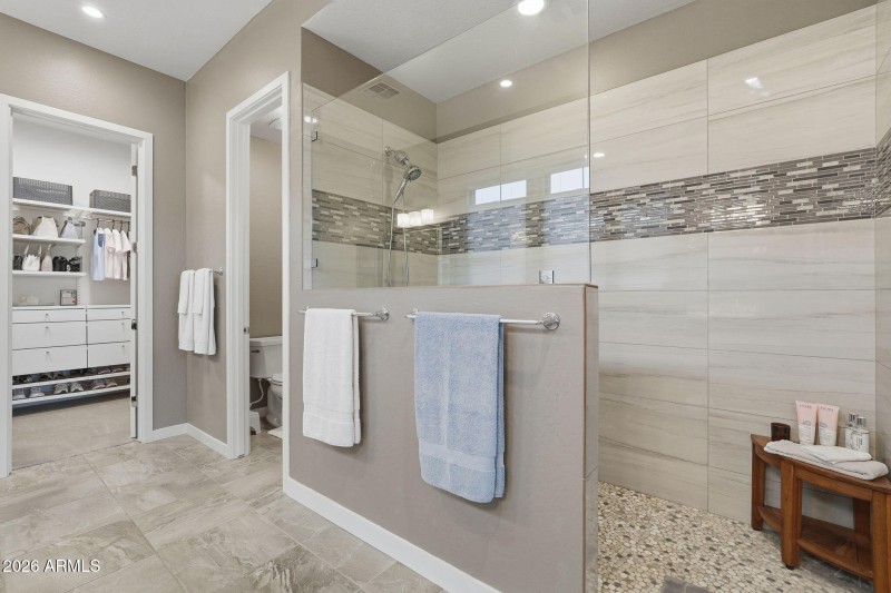 Gorgeous Walkin shower