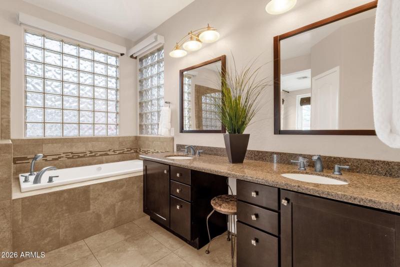 024_Primary Double Vanity