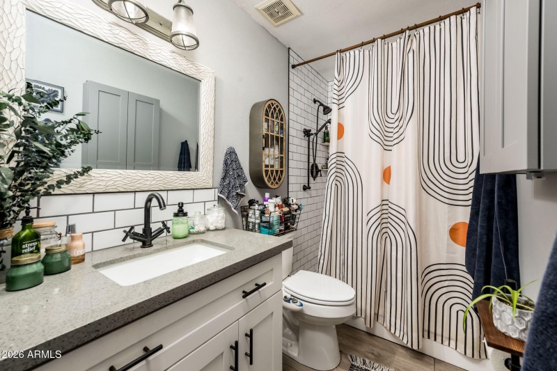 3335 W Acoma Dr - MLS-28