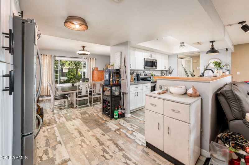 3335 W Acoma Dr - MLS-17