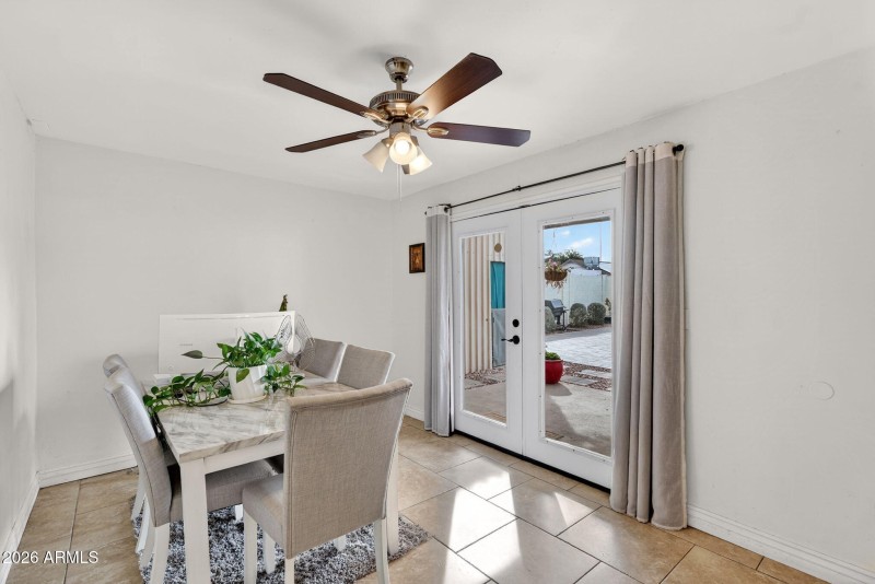 16-web-or-mls-39E Willetta St