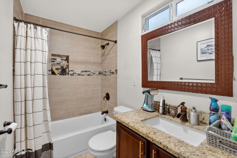 21-web-or-mls-26E Willetta St