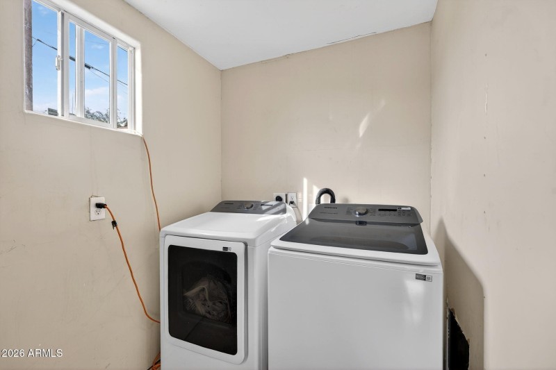 27-web-or-mls-27E Willetta St