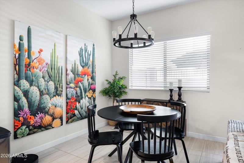 11-2822 W White Feather Ln_11