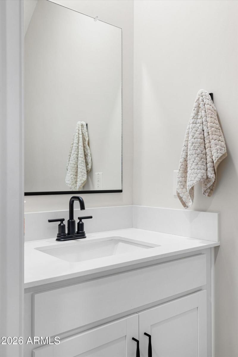 16-2822 W White Feather Ln_16