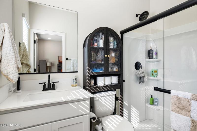 18-2822 W White Feather Ln_18