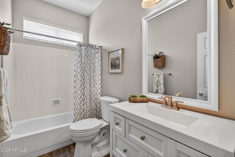 27-web-or-mls-Photo Jan 13 2018, 4 52 00