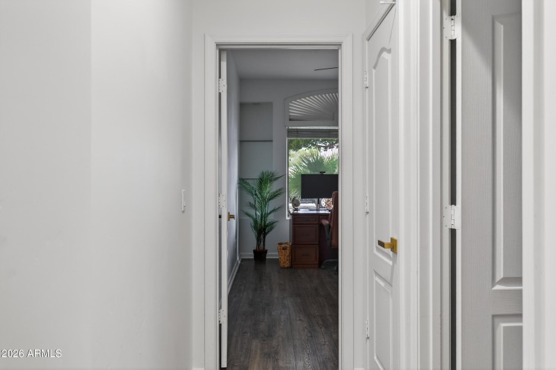 Hallway to room 1 and guest bathroom
