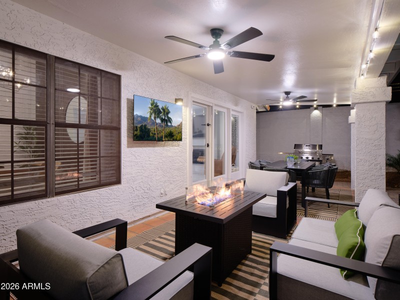 Fire Table, Smart TV and