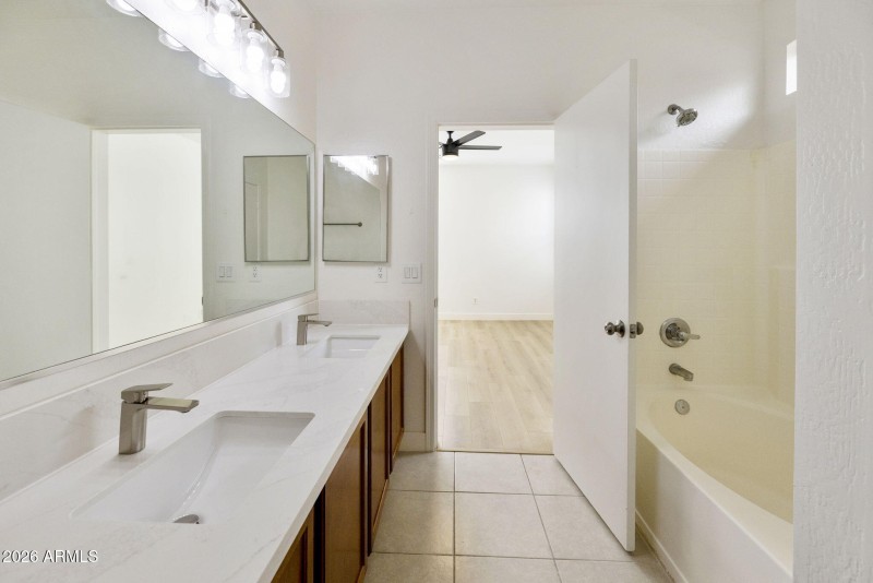 49-web-or-mls-_TM_6301