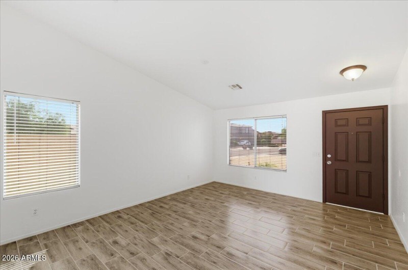 13-1877_S_157th_Dr_12