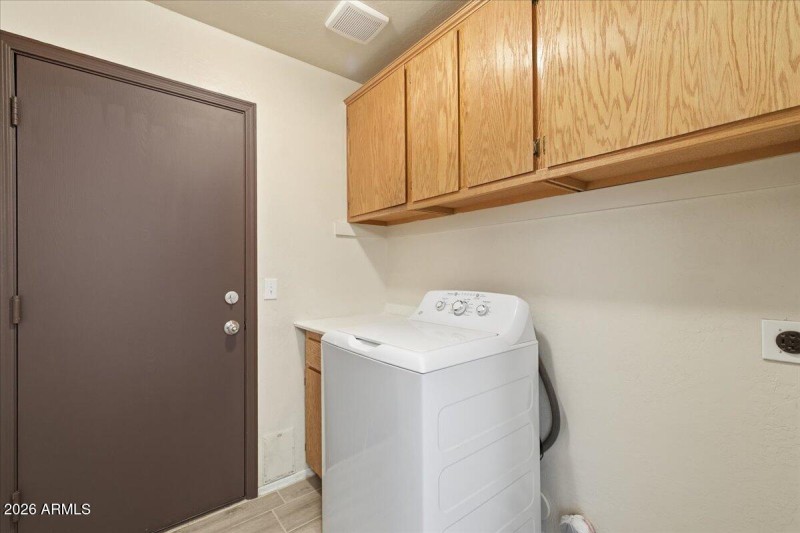 25-1877_S_157th_Dr_23