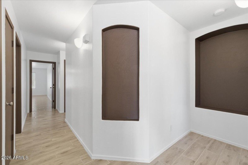 32-1877_S_157th_Dr_30