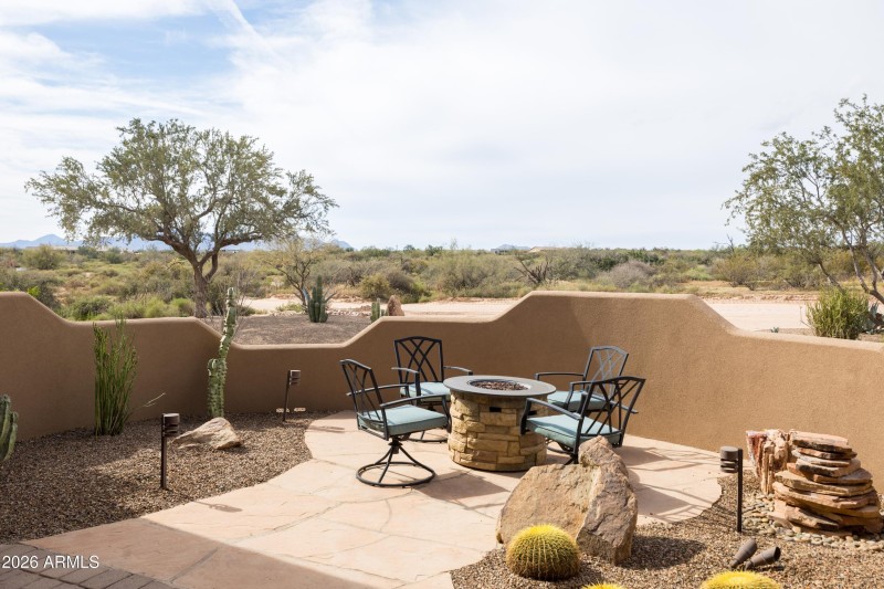 Firepit in Front Courtyard