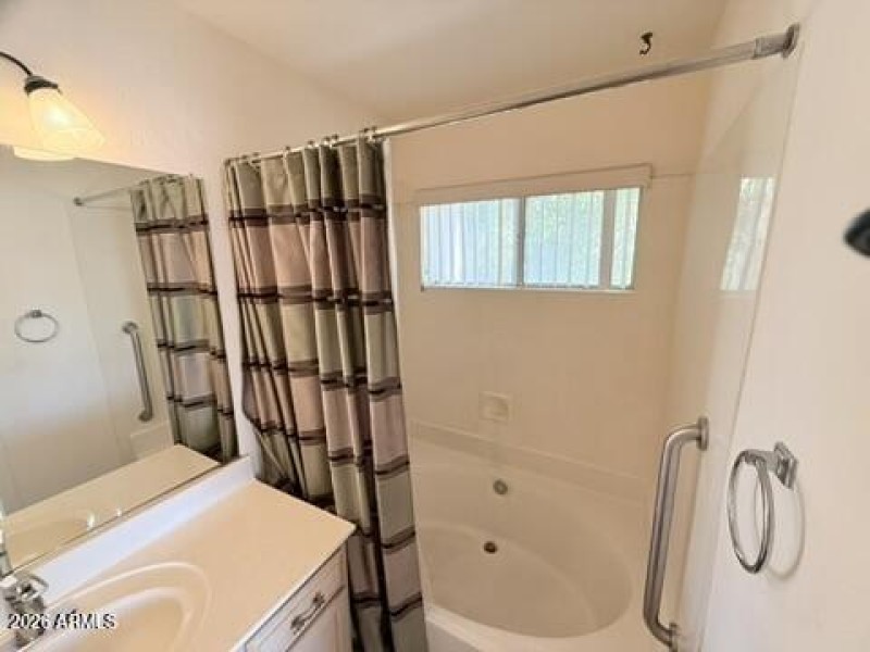 7D7926DF-BCF2-4EB9-B5A7-C81701C4F83D_4_5