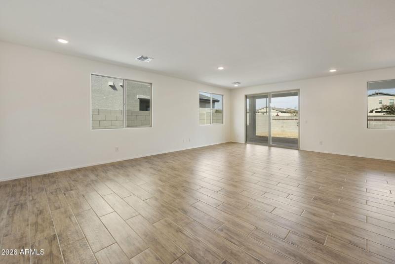 41-web-or-mls-_TM_5604