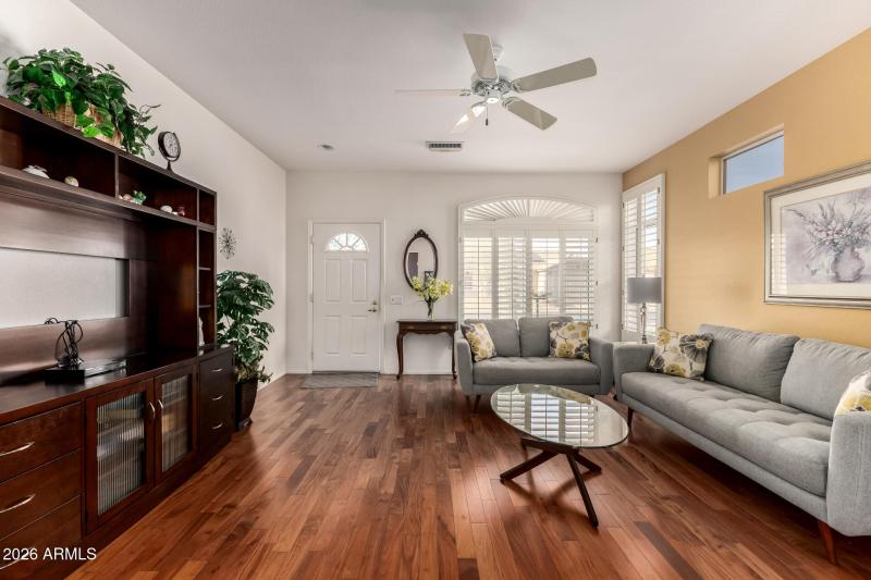 08 - Cavalcade 13523