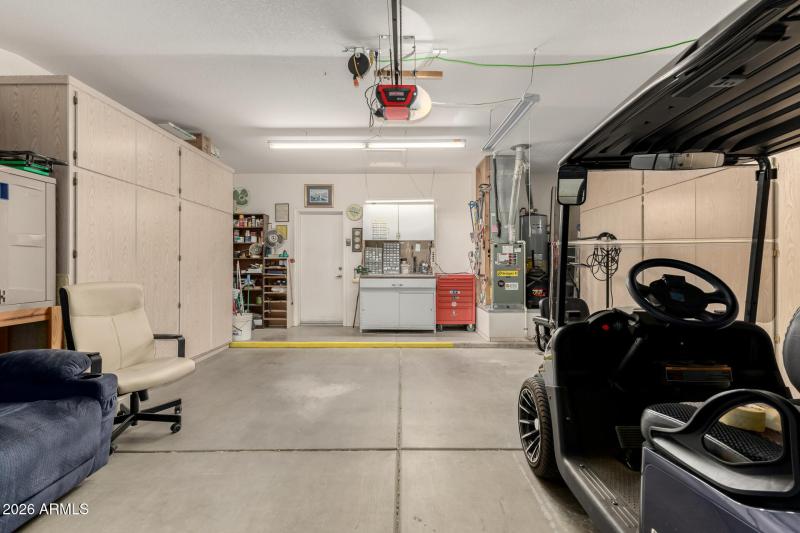 27 - Cavalcade 13523