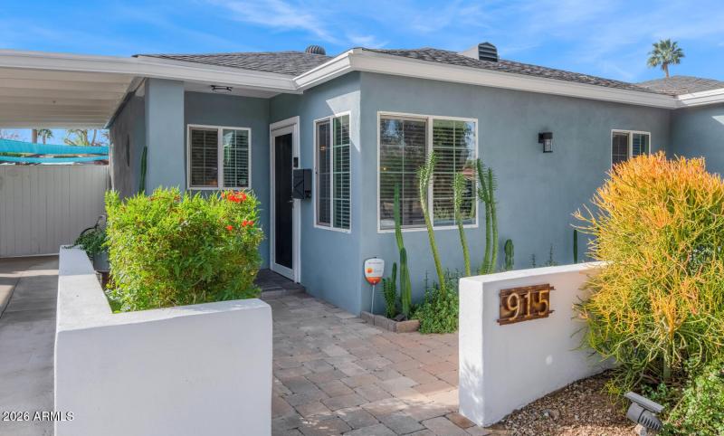 915 W Glenrosa-006-016-1500x903