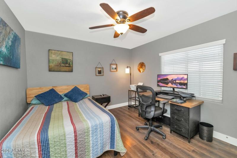 915 W Glenrosa-024-040-1500x1000