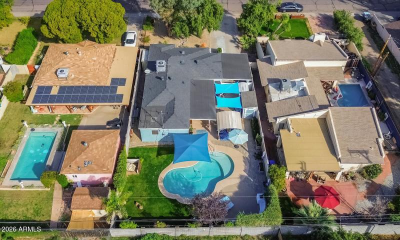 915 W Glenrosa-027-005-1500x901