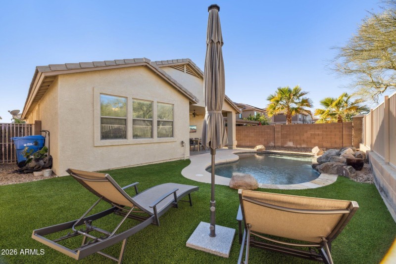 Backyard – Turf + pool