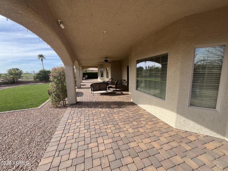 Covered Patio w/pavers