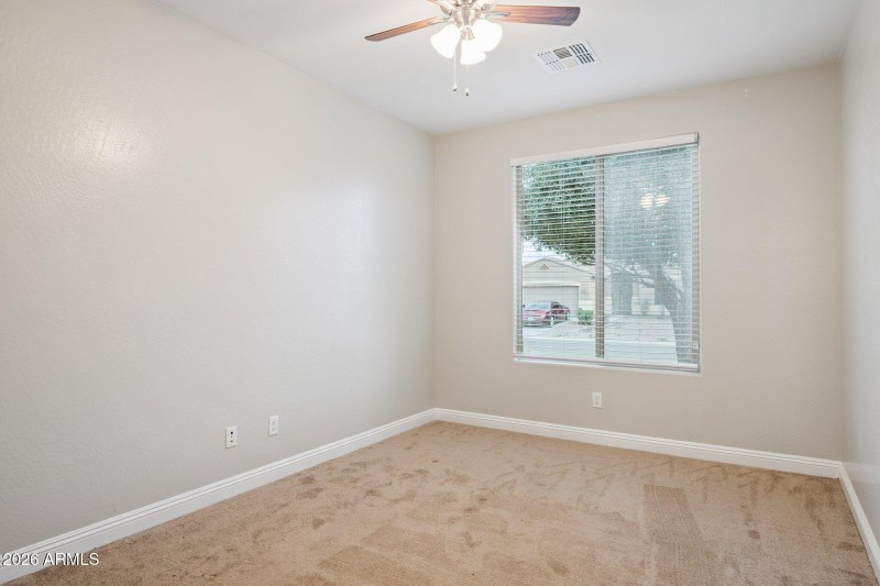 8-web-or-mls-1656-w-loemann-dr