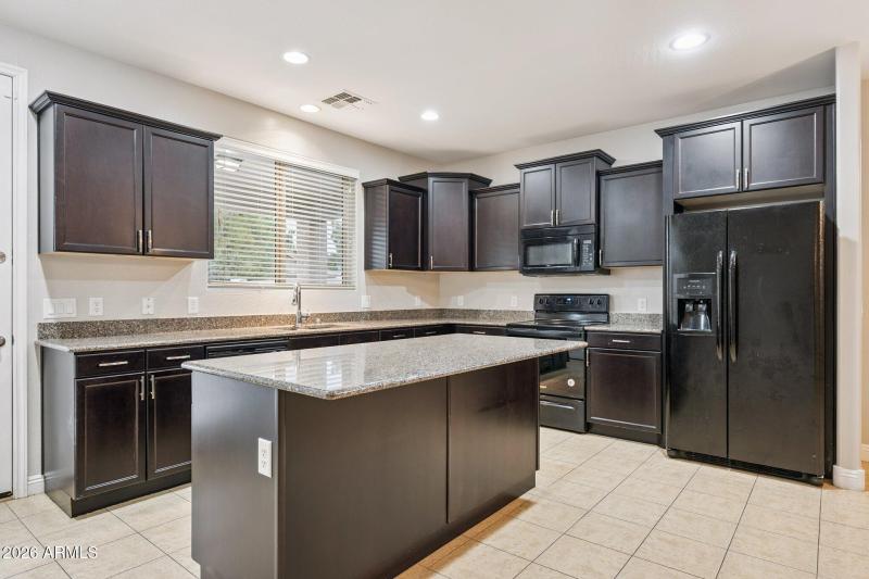 13-web-or-mls-1656-w-loemann-dr