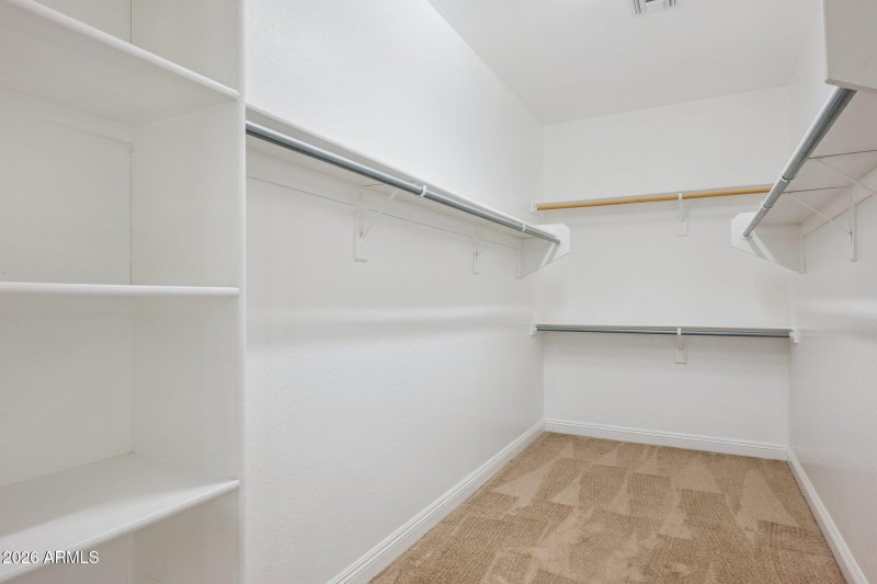 21-web-or-mls-1656-w-loemann-dr