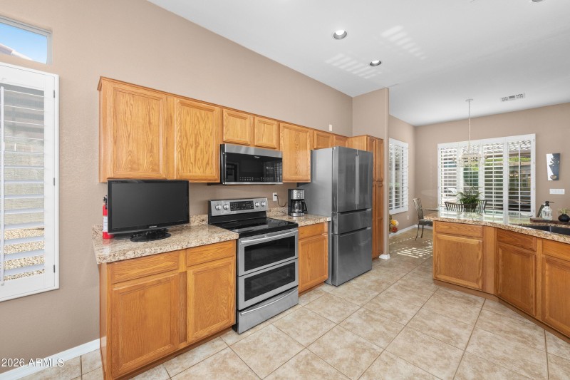 18-5555-S-Indigo-Drive-18