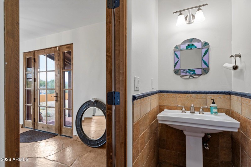 Bath With Custom Finishes