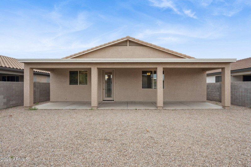 29-web-or-mls-1656-w-loemann-dr